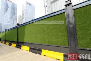 工地圍擋成為城市風(fēng)景線，武漢地鐵新型裝配式圍擋亮相